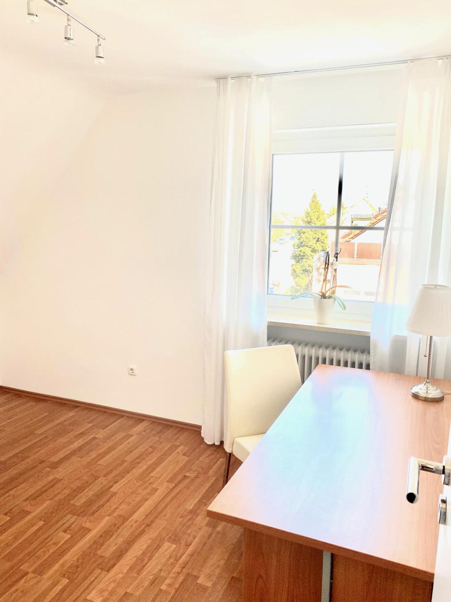 Super Zentral Begehrte Wohnlage Parkplatz Vor Haus Lejlighed Nürnberg Eksteriør billede